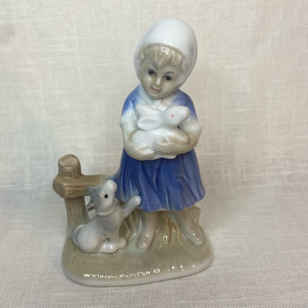 Vintage LeGo Girl with Rabbit and Dog Fine Quality Porcelain Figurine Japan #565